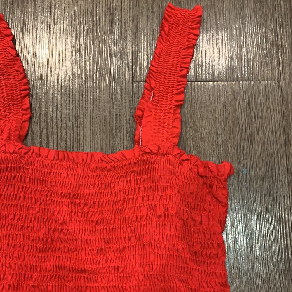 Crop Red Ribbed Tank - Picture 2 of 3